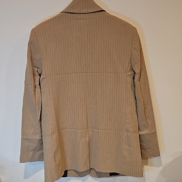 Asos Design Womans Pin Stripe NWT Lined Tan Interview Blazer Sz. S - Picture 6 of 7